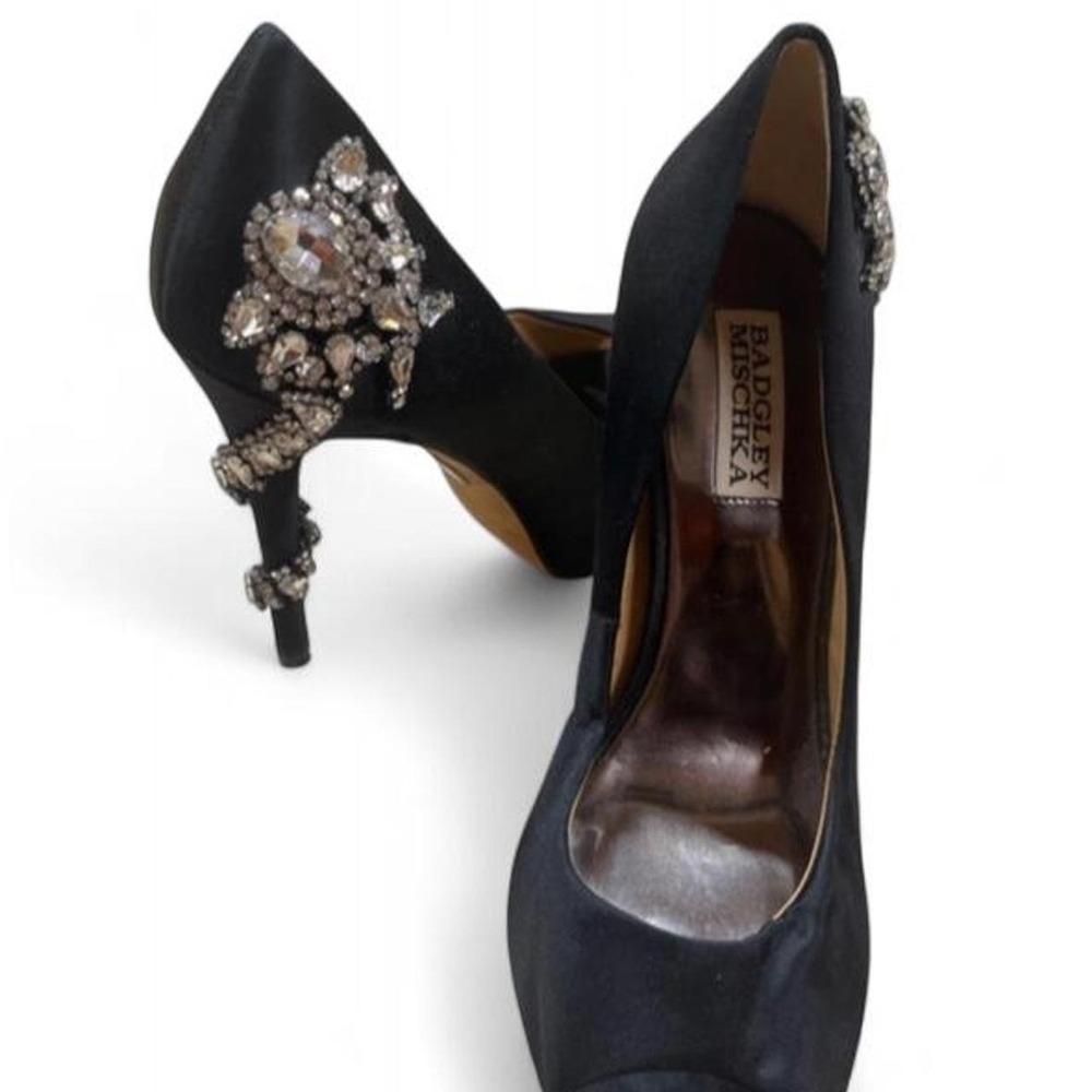 Badgley Mischka Royal Black Satin Crystal Embellished Peep Toe Pumps Women's 7.5